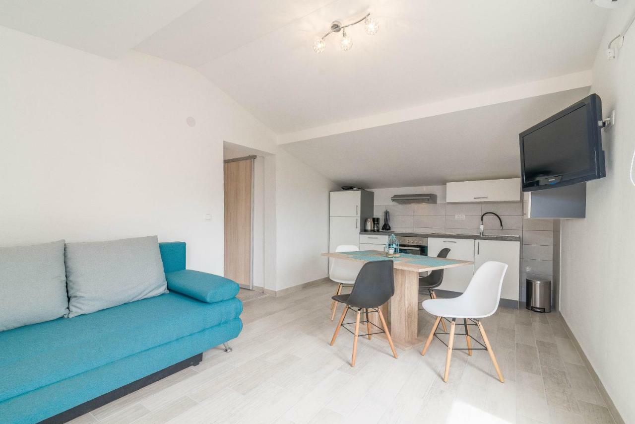 Apartmant Sea Sukosan Bagian luar foto